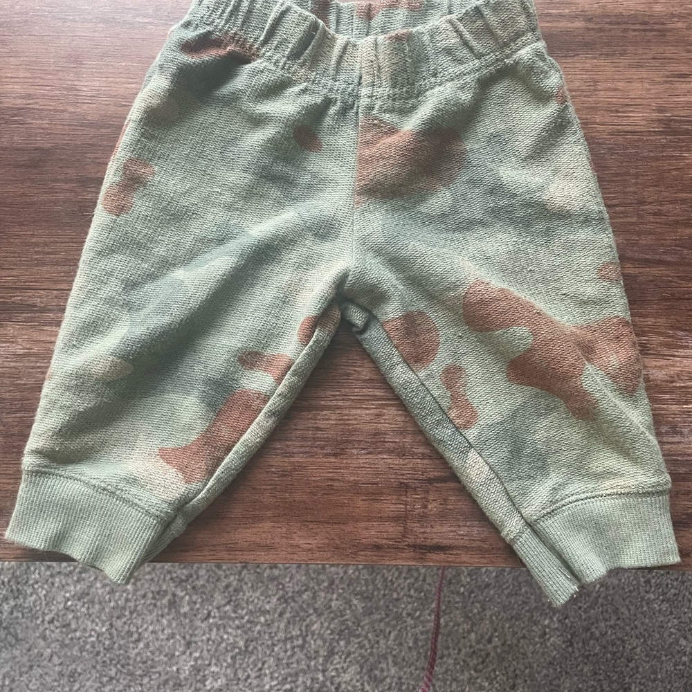 Carter’s leggings/pants